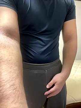 YU-KI00 online show from December 18, 2025, 10:10 am