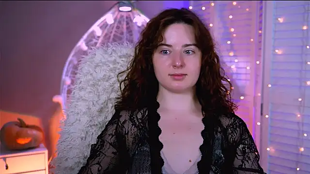 AnnTerry  online show from October 30, 2025, 9:11 am