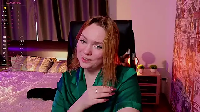 Snapshot of Kari_Lunna chatting on January 24, 2025, 9:49 am Kari Lunna online show from January 24, 2025, 9:49 am