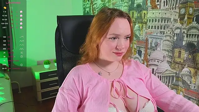 Snapshot of Kari_Lunna chatting on January 29, 2025, 3:33 am Kari Lunna online show from January 29, 2025, 3:33 am