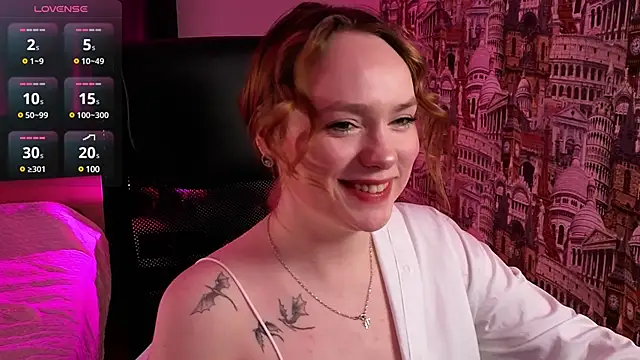 Snapshot of Kari_Lunna chatting on March 1, 2025, 4:37 am Kari Lunna online show from March 1, 2025, 4:37 am