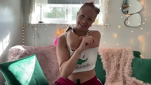 MelodyRoseUk online show from September 11, 2025, 10:37 am