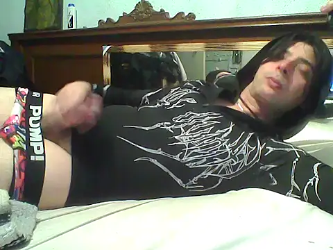 frank32love online show from February 5, 2026, 2:54 pm