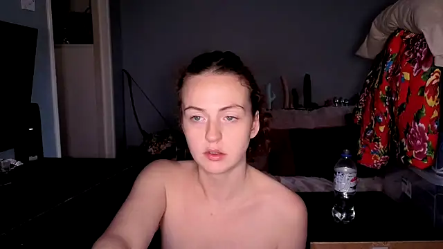 ENGLISHEMILY 69 online show from November 11, 2025, 10:59 am