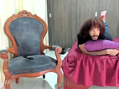 KarlMarley1 online show from September 22, 2025, 12:51 pm