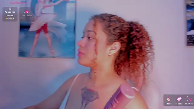 zulyjones online show from September 30, 2025, 12:10 pm