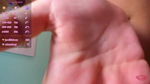 Snapshot of DENISERICHARD2 chatting on December 5, 2024, 9:17 am DENISERICHARD2 online show from December 5, 2024, 9:17 am