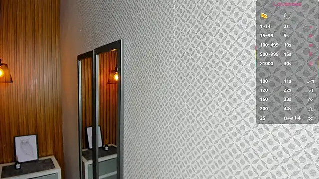 Snapshot of DENISERICHARD2 chatting on September 30, 2025, 12:21 pm DENISERICHARD2 online show from September 30, 2025, 12:21 pm