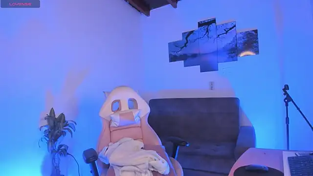 Snapshot of odelei chatting on March 13, 2025, 7:42 am odelei online show from March 13, 2025, 7:42 am