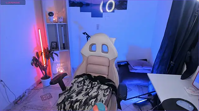 odelei online show from November 8, 2025, 9:42 am