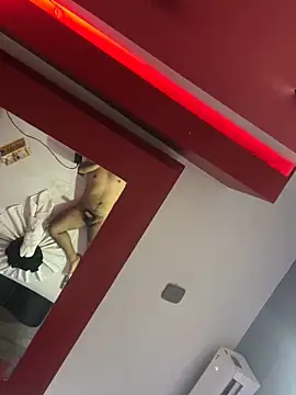 YoElMasHot online show from April 1, 2026, 1:17 am