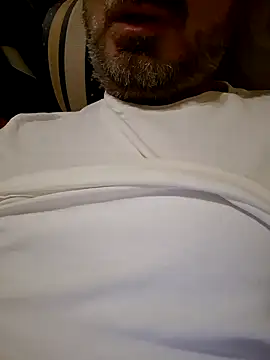 Snapshot of 1talianBeutifulCock chatting on December 5, 2024, 10:56 pm 1talianBeutifulCock online show from December 5, 2024, 10:56 pm