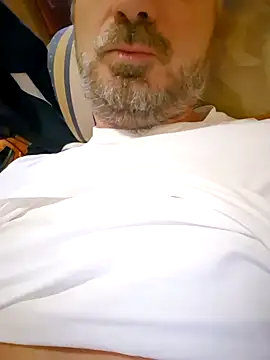 Snapshot of 1talianBeutifulCock chatting on December 7, 2024, 10:34 am 1talianBeutifulCock online show from December 7, 2024, 10:34 am