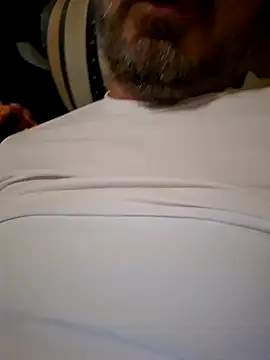 Snapshot of 1talianBeutifulCock chatting on December 26, 2024, 3:20 pm 1talianBeutifulCock online show from December 26, 2024, 3:20 pm