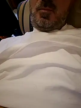 Snapshot of 1talianBeutifulCock chatting on November 9, 2025, 9:40 am 1talianBeutifulCock online show from November 9, 2025, 9:40 am