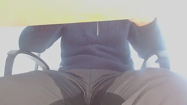 Snapshot of nass21cmm chatting on January 21, 2025, 1:22 pm nass21cmm online show from January 21, 2025, 1:22 pm