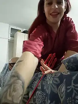 perla97 online show from October 31, 2025, 5:47 pm