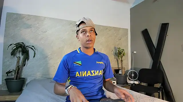 Snapshot of ada-brooke chatting on February 19, 2025, 9:58 pm ada-brooke online show from February 19, 2025, 9:58 pm