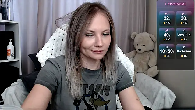 Sunny bunny6 online show from March 9, 2026, 4:05 am