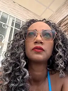 Amaliu  online show from February 18, 2025, 3:21 pm