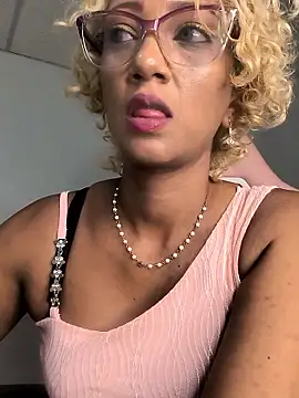 Amaliu  online show from April 14, 2026, 2:56 pm