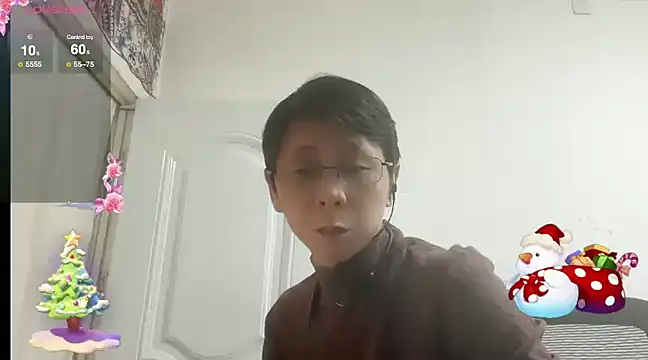 Snapshot of TGH521 chatting on December 25, 2024, 2:03 am TGH521 online show from December 25, 2024, 2:03 am