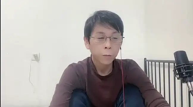 Snapshot of TGH521 chatting on December 29, 2024, 2:31 pm TGH521 online show from December 29, 2024, 2:31 pm