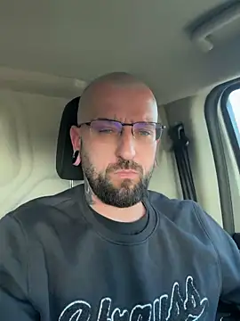 Snapshot of _Haptic_ chatting on December 15, 2025, 1:26 pm Haptic online show from December 15, 2025, 1:26 pm