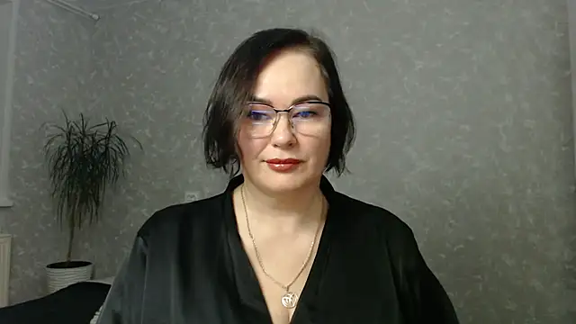 Snapshot of Nora_Star chatting on September 10, 2025, 8:42 pm Nora Star online show from September 10, 2025, 8:42 pm