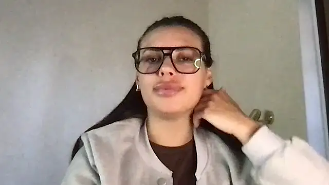 MoonriseGoddess online show from June 2, 2026, 9:33 am
