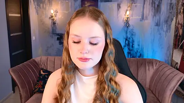 VivienLeeigh online show from November 11, 2025, 9:09 am