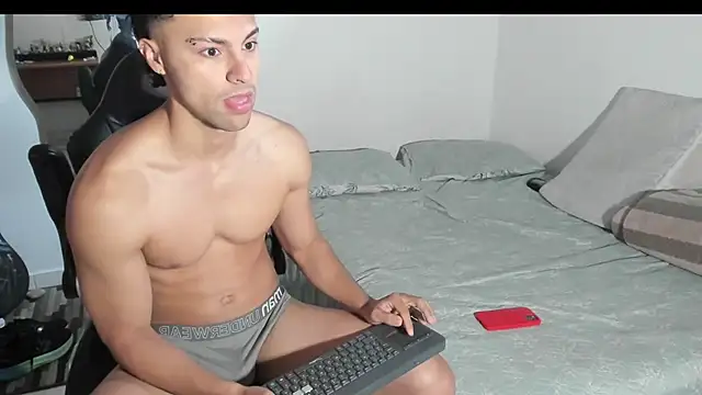 tylermorgan00 online show from October 9, 2025, 1:42 pm