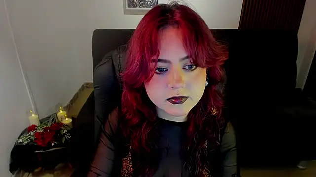 crimson tati  online show from October 17, 2025, 4:04 am