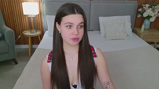 RihannaRose online show from March 19, 2025, 5:17 pm