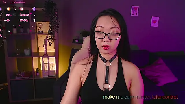 Snapshot of Marine_Vact chatting on March 14, 2025, 5:24 pm Marine Vact online show from March 14, 2025, 5:24 pm