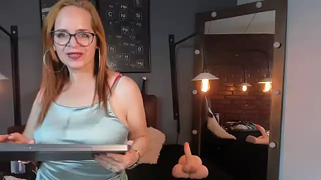 Snapshot of Samantha_mature56 chatting on February 4, 2025, 4:50 pm Samantha mature56 online show from February 4, 2025, 4:50 pm