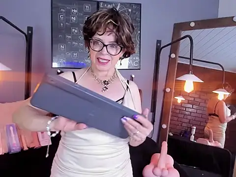 Snapshot of Samantha_mature56 chatting on September 27, 2025, 3:11 am Samantha mature56 online show from September 27, 2025, 3:11 am