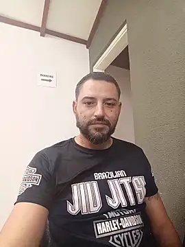 P4uzud4O online show from June 11, 2026, 4:38 pm
