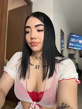 Nickiiiii online show from May 31, 2026, 8:10 pm