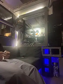 DirkD916 online show from October 21, 2025, 4:30 pm