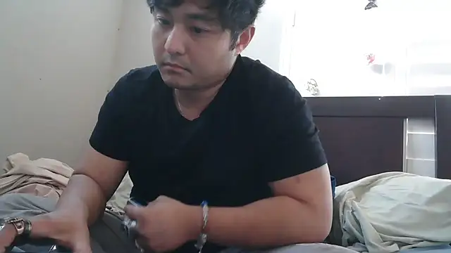 cloudyspun online show from November 21, 2025, 9:35 pm