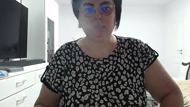 Amandamuller1982 online show from February 5, 2026, 9:14 am