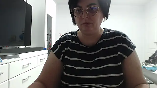 Amandamuller1982 online show from March 10, 2026, 9:31 pm