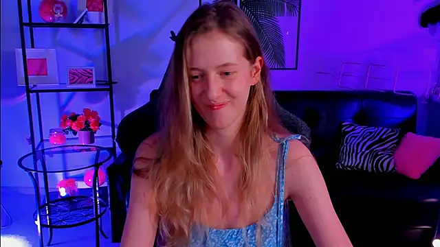 Sharon Evansi online show from March 13, 2025, 6:12 pm