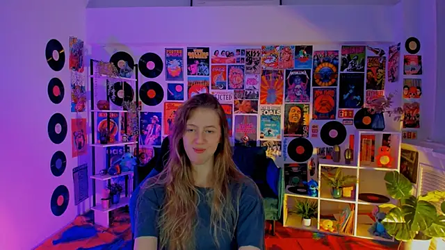 Sharon Evansi online show from March 22, 2025, 2:58 pm