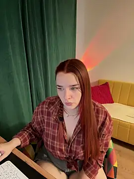 CookyDaisy online show from December 7, 2024, 11:51 am