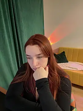 CookyDaisy online show from December 8, 2024, 10:47 pm