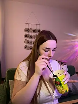 CookyDaisy online show from January 5, 2025, 4:59 pm