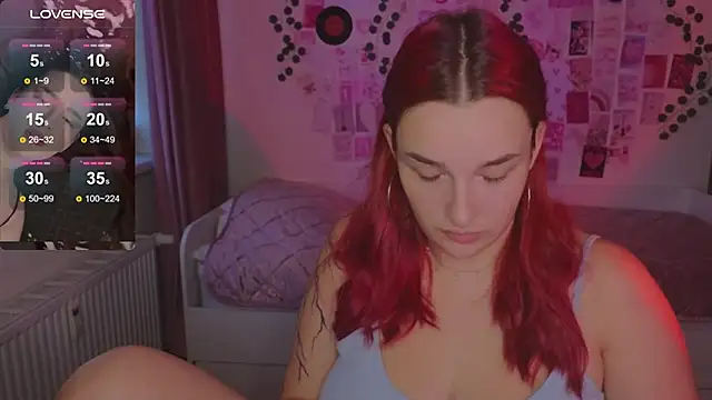 CookyDaisy online show from September 17, 2025, 4:08 pm