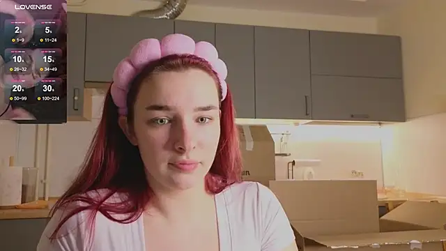 CookyDaisy online show from December 4, 2025, 9:45 pm